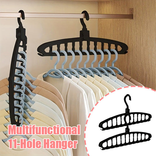 Seamless folding hanger