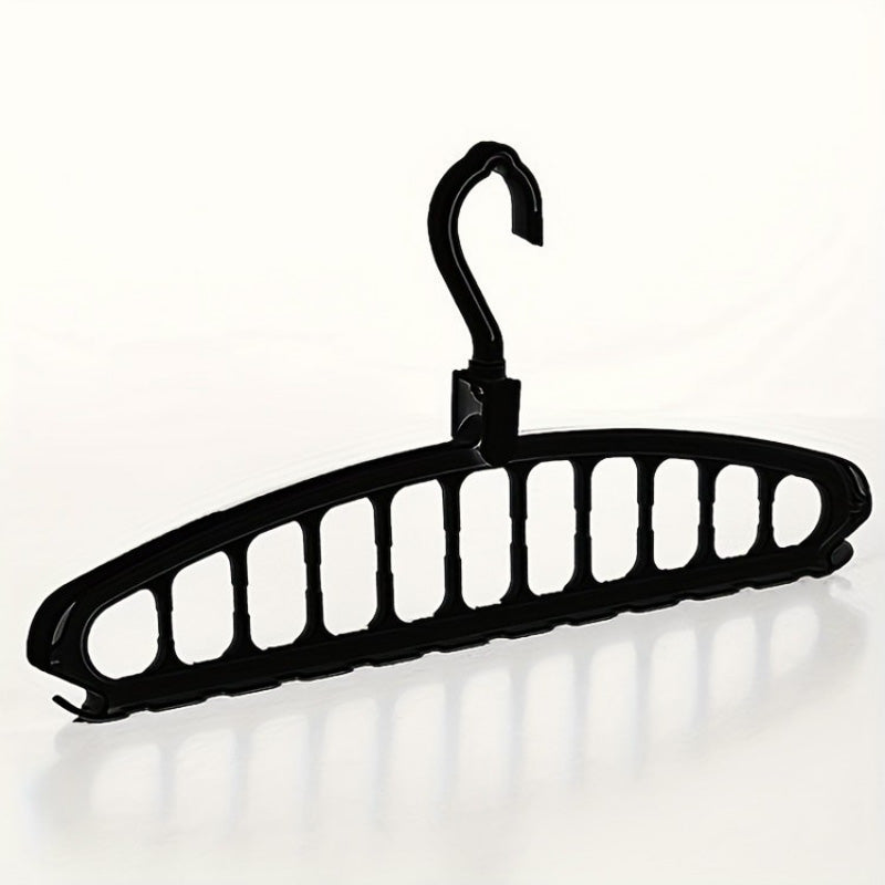 Seamless folding hanger