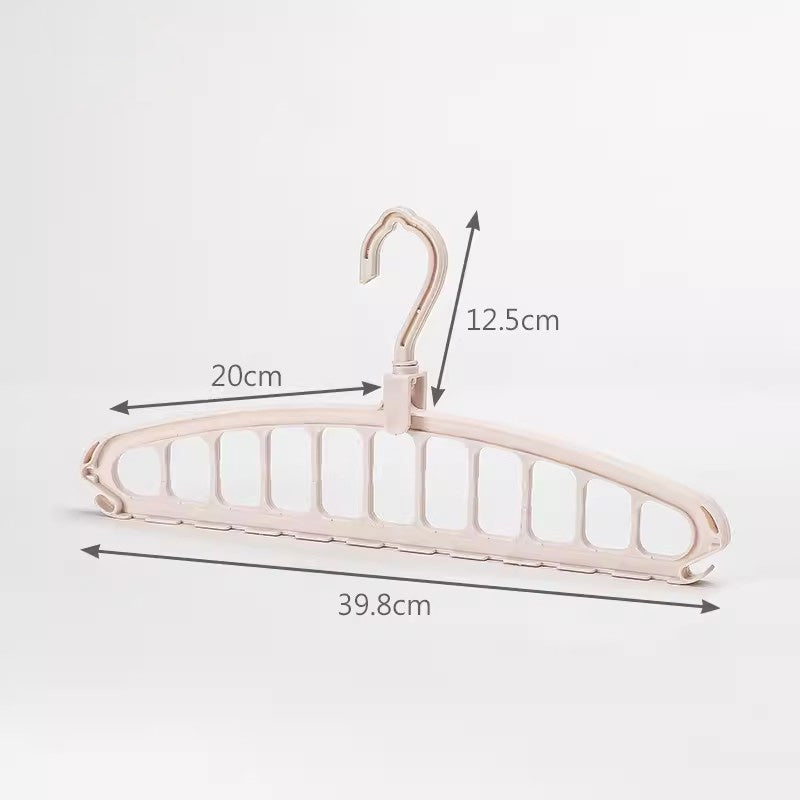 Seamless folding hanger